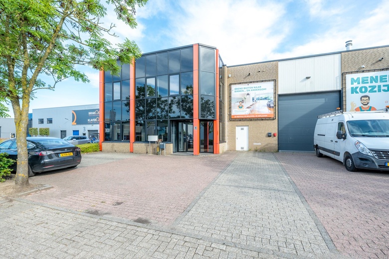 BedrijfsruimteaanWilgenkade 1<br/> inHouten