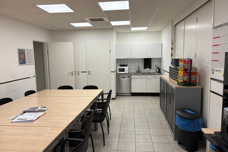 BedrijfsruimteaanLorentzlaan 19<br/> inIJsselstein