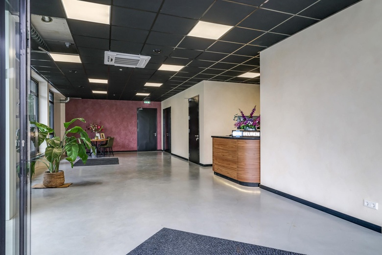 KantoorruimteaanTransportcentrum 8<br/> inBeugen