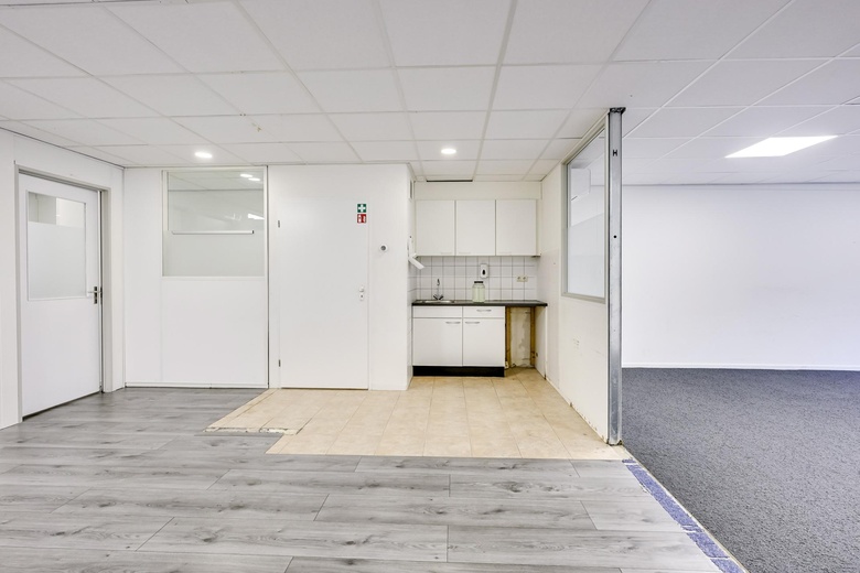BedrijfsruimteaanDe Liesbosch 8 E<br/> inNieuwegein