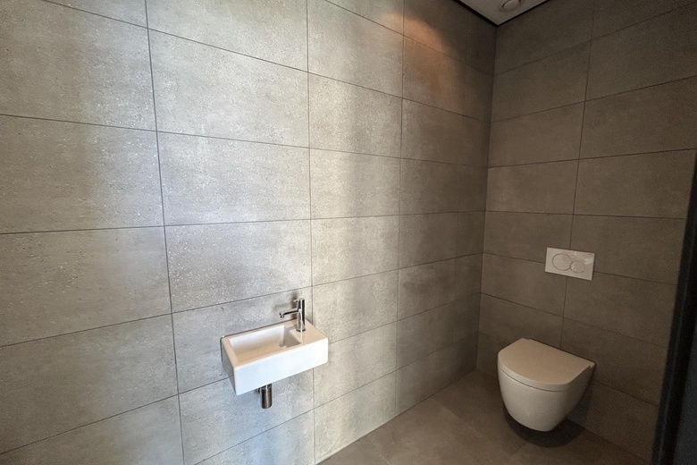 BedrijfsruimteaanJelle Zijlstraweg 62<br/> inZwaag