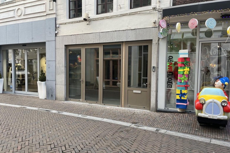 WinkelruimteaanLimbrichterstraat 15<br/> inSittard WinkelruimteaanLimbrichterstraat 15<br/> inSittard