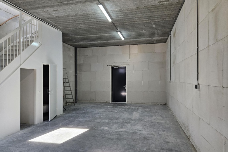 BedrijfsruimteaanIndustrieweg 12 M<br/> inZoeterwoude BedrijfsruimteaanIndustrieweg 12 M<br/> inZoeterwoude