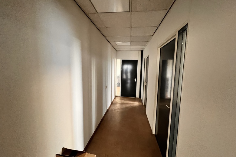 KantoorruimteaanSluisweg 11 a<br/> inLemmer KantoorruimteaanSluisweg 11 a<br/> inLemmer