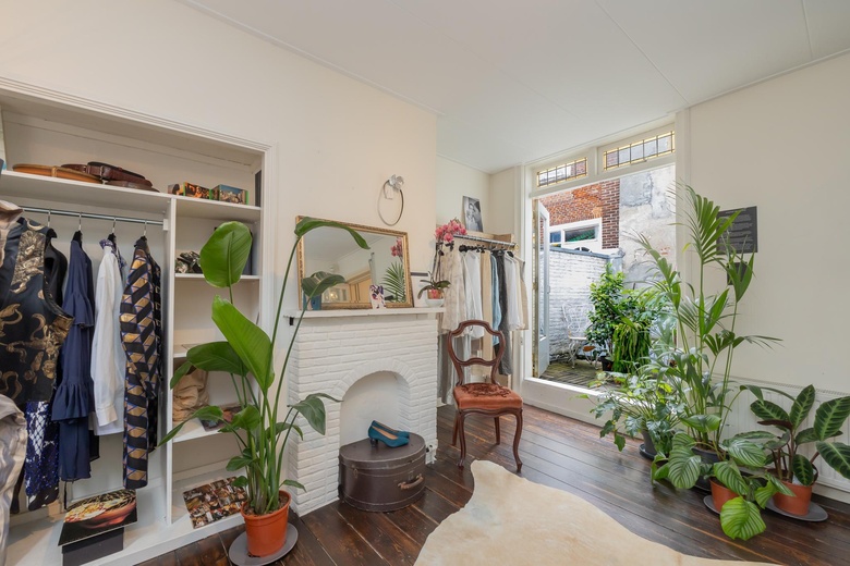 WinkelruimteaanHaarlemmerstraat 18<br/> inLeiden WinkelruimteaanHaarlemmerstraat 18<br/> inLeiden