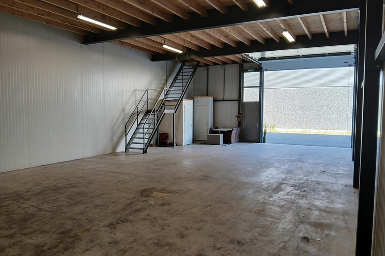 BedrijfsruimteaanHoutzagerijstraat 16 c<br/> inMill BedrijfsruimteaanHoutzagerijstraat 16 c<br/> inMill