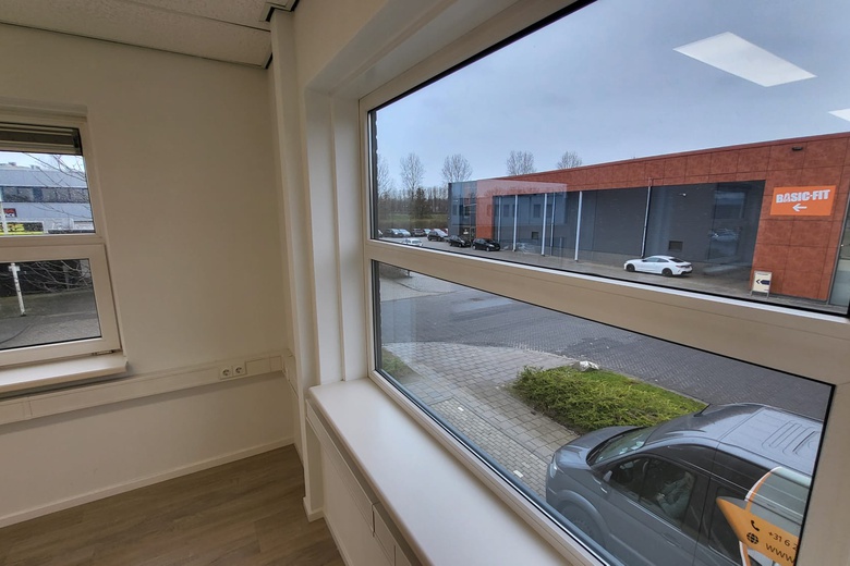 KantoorruimteaanEditiestraat 31<br/> inAlmere KantoorruimteaanEditiestraat 31<br/> inAlmere