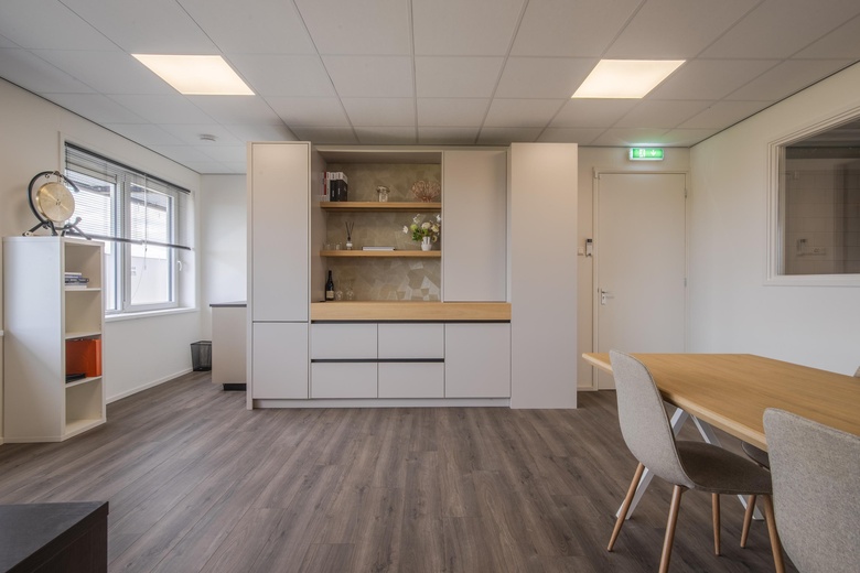 BedrijfsruimteaanIndustrieweg 6 b<br/> inElst BedrijfsruimteaanIndustrieweg 6 b<br/> inElst