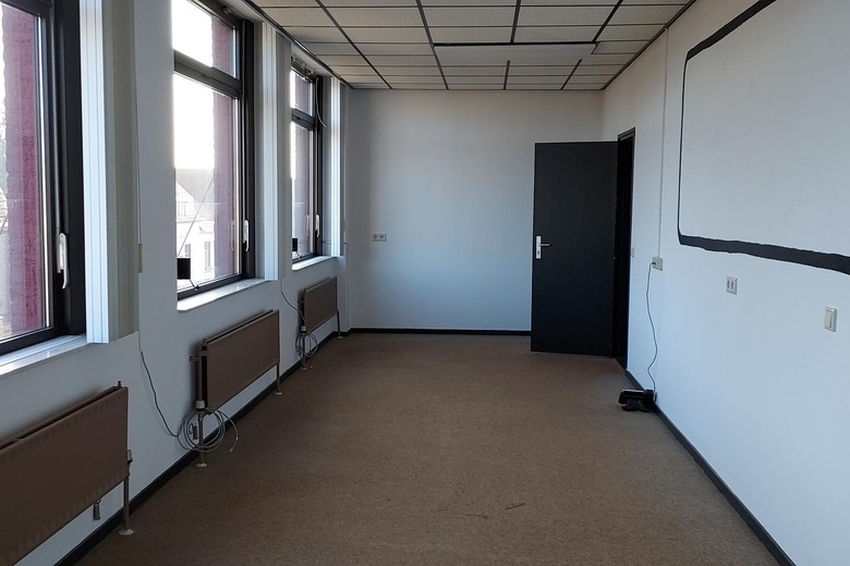 KantoorruimteaanSteeg 27<br/> inNeer