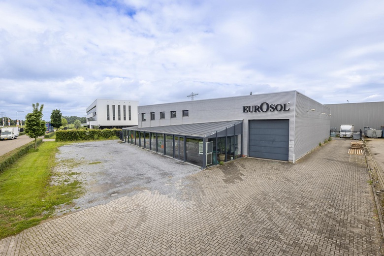 BedrijfsruimteaanNewtonweg 7<br/> inEcht BedrijfsruimteaanNewtonweg 7<br/> inEcht