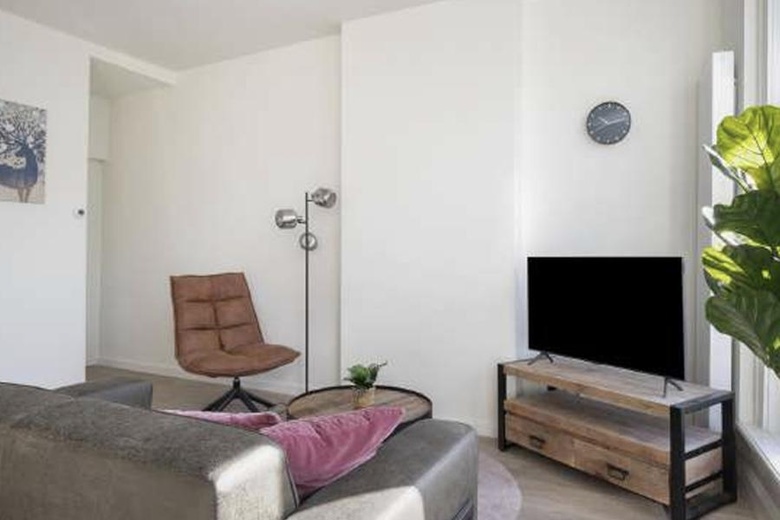 WinkelruimteaanVan Oldenbarneveltstraat 135 A<br/> inRotterdam WinkelruimteaanVan Oldenbarneveltstraat 135 A<br/> inRotterdam