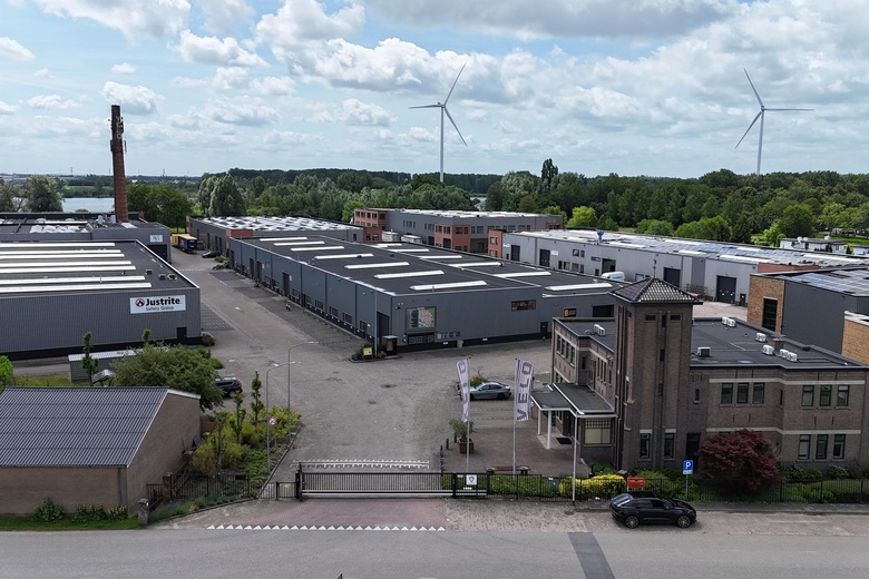 BedrijfsruimteaanAchterzeedijk 57 3<br/> inBarendrecht