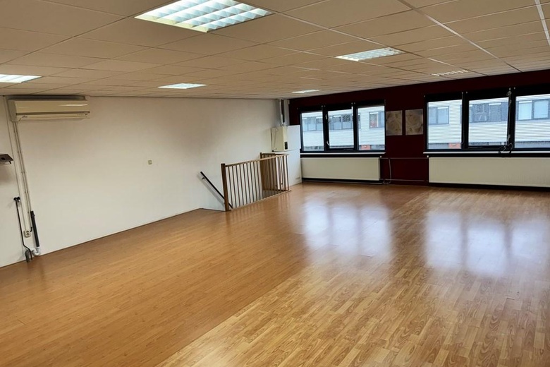 KantoorruimteaanNeutronenlaan 44<br/> inUden