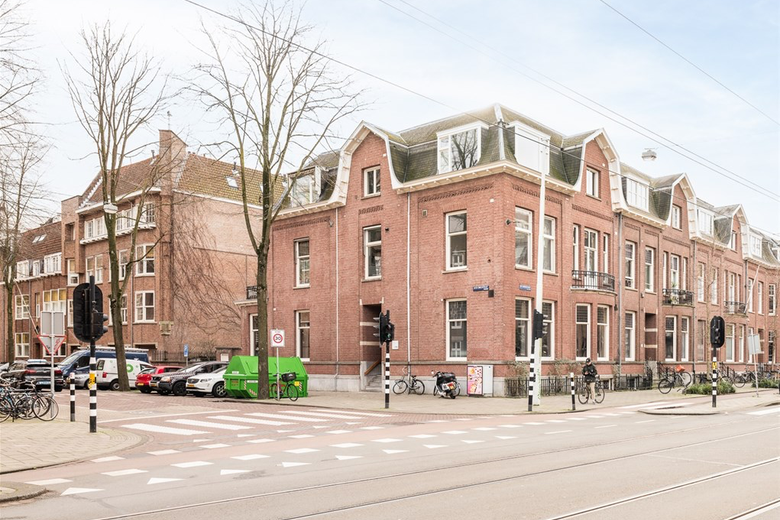 Bekijk foto 1 van Jacob Obrechtstraat 56 Bekijk foto 1 van Jacob Obrechtstraat 56