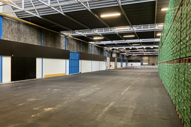 BedrijfsruimteaanMiddenweg 6<br/> inKapelle