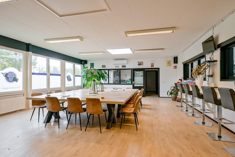 BedrijfsruimteaanIndustrieweg 44<br/> inWormerveer BedrijfsruimteaanIndustrieweg 44<br/> inWormerveer