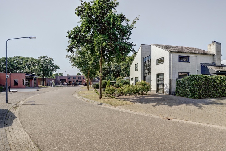 BedrijfsruimteaanBreedijk 20 - 22<br/> inHelmond