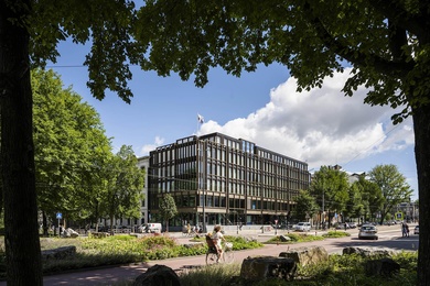 Bekijk foto 2 van Sarphatistraat 1