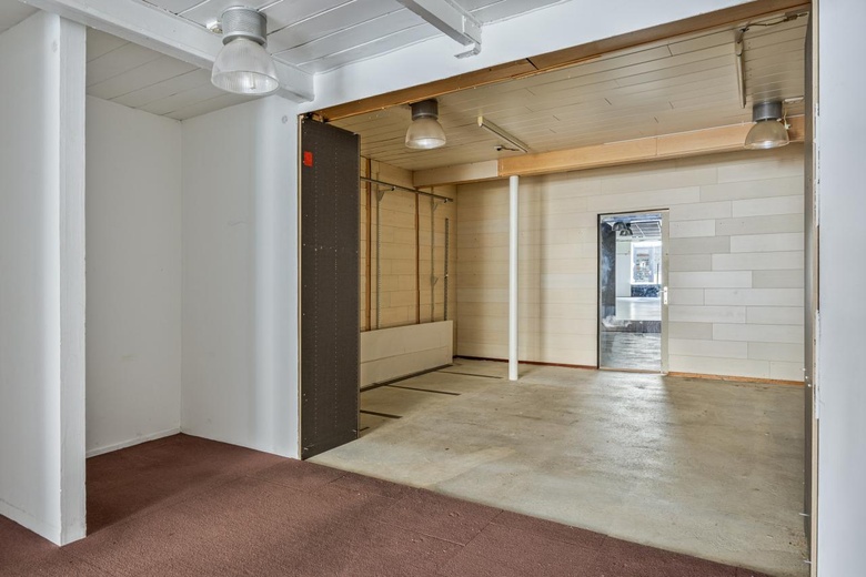 WinkelruimteaanPlompe Toren 3<br/> inSluis WinkelruimteaanPlompe Toren 3<br/> inSluis