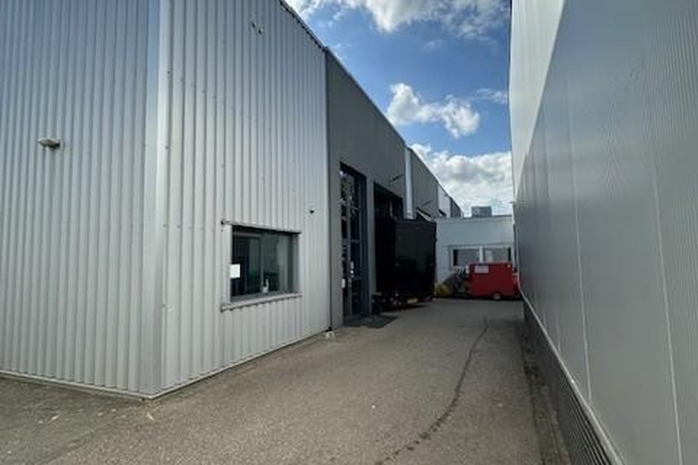 BedrijfsruimteaanRooseindsestraat 19<br/> inHelmond BedrijfsruimteaanRooseindsestraat 19<br/> inHelmond
