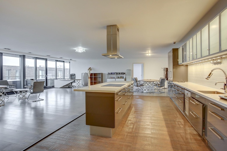 BedrijfsruimteaanMelbournestraat 14<br/> inLijnden BedrijfsruimteaanMelbournestraat 14<br/> inLijnden