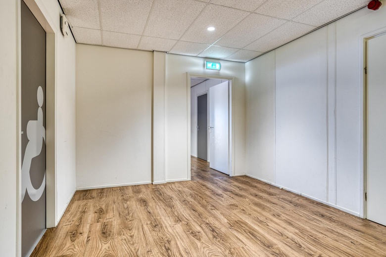 BedrijfsruimteaanPascalstraat 70<br/> inDordrecht BedrijfsruimteaanPascalstraat 70<br/> inDordrecht