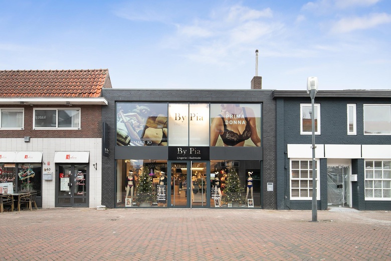 WinkelruimteaanStationsstraat 38<br/> inWaalwijk