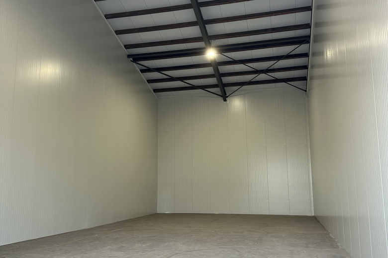 BedrijfsruimteaanMercuriusstraat 11 A<br/> inSas van Gent BedrijfsruimteaanMercuriusstraat 11 A<br/> inSas van Gent