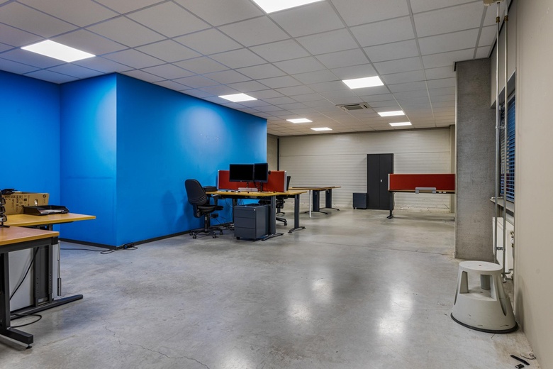 BedrijfsruimteaanLooier 16<br/> inNieuwkuijk