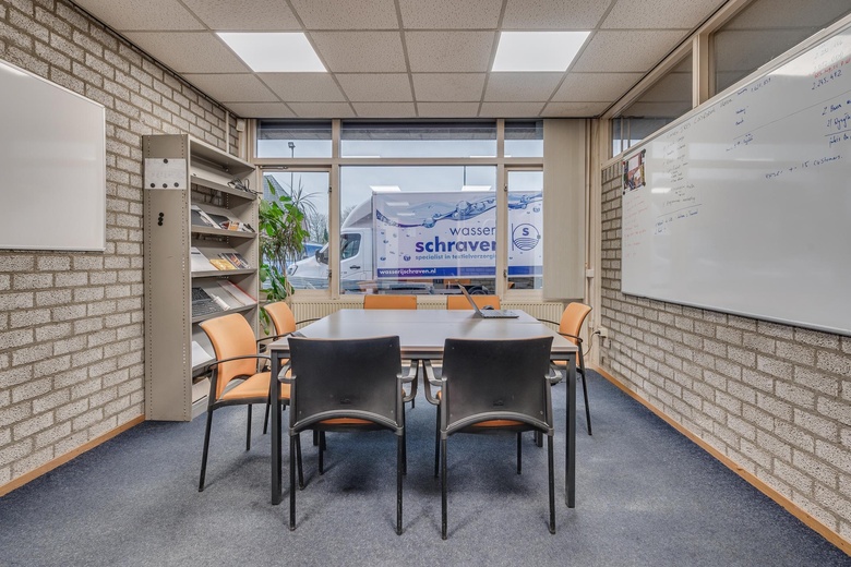 BedrijfsruimteaanOploseweg 10<br/> inOverloon BedrijfsruimteaanOploseweg 10<br/> inOverloon