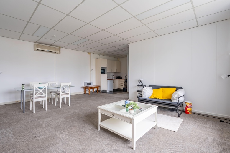 BedrijfsruimteaanWilgenkade 21<br/> inHouten