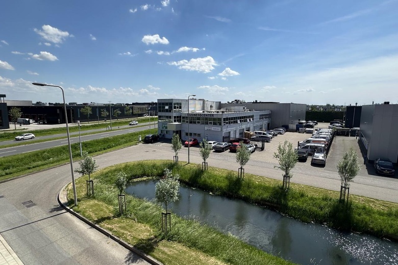 BedrijfsruimteaanLeeuwenhoekstraat 1<br/> inBerkel-Enschot BedrijfsruimteaanLeeuwenhoekstraat 1<br/> inBerkel-Enschot