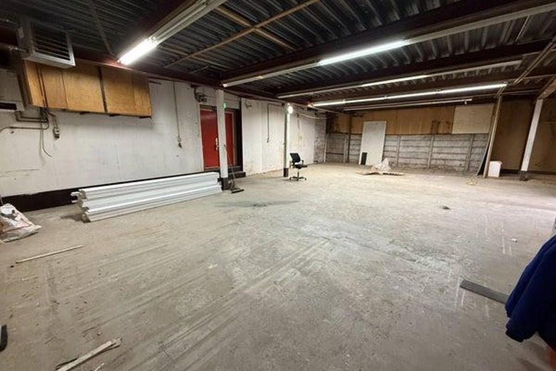 BedrijfsruimteaanBloemkwekersstraat 74C<br/> inRotterdam