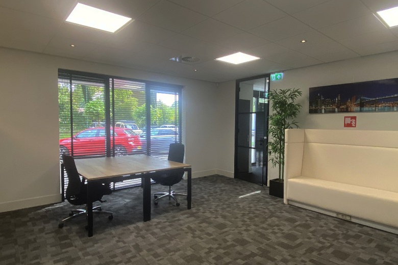 KantoorruimteaanIndustriestraat 6 D<br/> inHardinxveld-Giessendam KantoorruimteaanIndustriestraat 6 D<br/> inHardinxveld-Giessendam