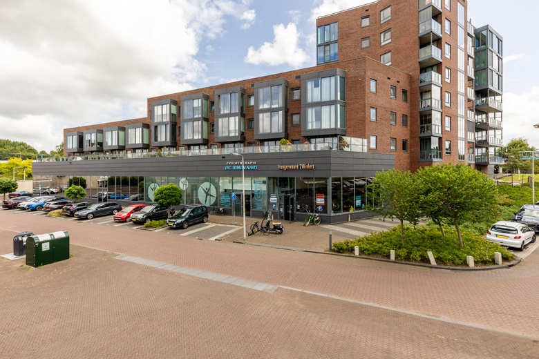WinkelruimteaanDoortocht 3<br/> inNieuwerkerk aan den IJssel WinkelruimteaanDoortocht 3<br/> inNieuwerkerk aan den IJssel