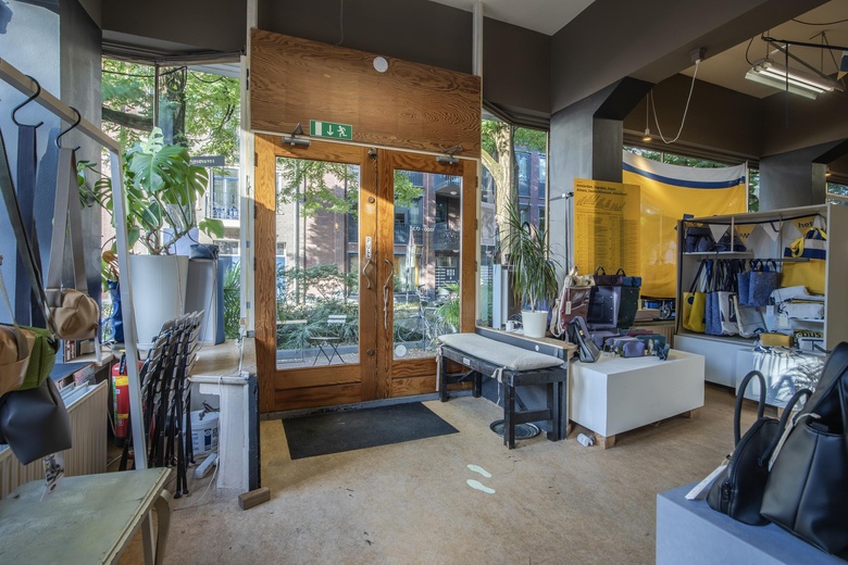 WinkelruimteaanBeekstraat 30<br/> inArnhem WinkelruimteaanBeekstraat 30<br/> inArnhem