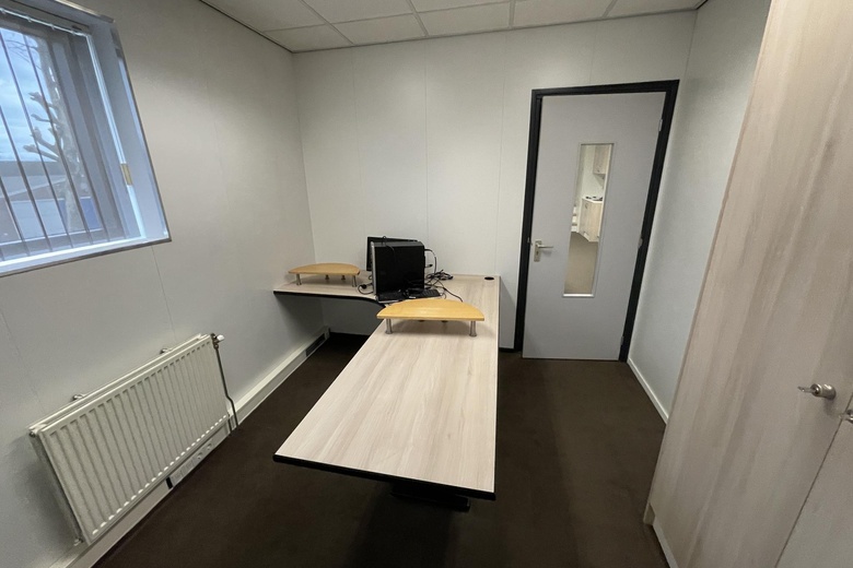 BedrijfsruimteaanPetunialaan 13<br/> inWaalre BedrijfsruimteaanPetunialaan 13<br/> inWaalre
