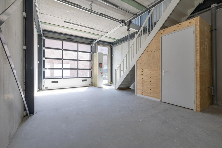 BedrijfsruimteaanHogeweyselaan 201 E<br/> inWeesp