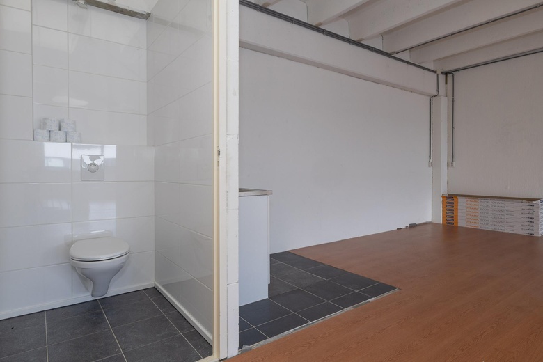 BedrijfsruimteaanEemmeerlaan 36<br/> inWeesp