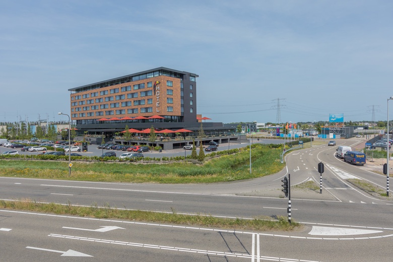 BedrijfsruimteaanWesteinde 40<br/> inOostzaan