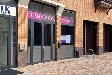 Bekijk foto 2 van Willem-Alexanderstraat 2 f