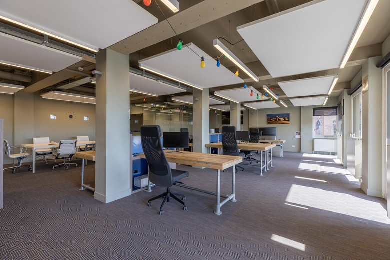 KantoorruimteaanNieuwe Spiegelstraat 18<br/> inBussum