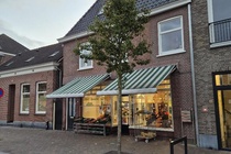 Bekijk foto 2 van eenheid 1 aan de Mgr. Zwijsenplein 22 in Kerkdriel