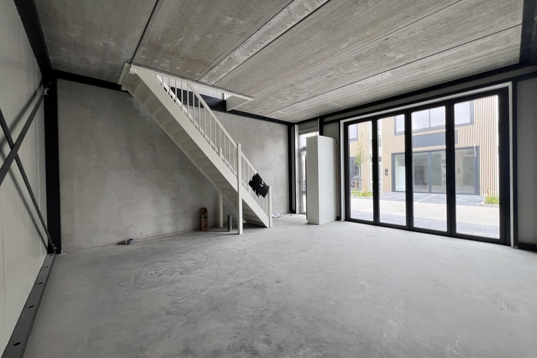 BedrijfsruimteaanBolstoen 11 B<br/> inAmsterdam