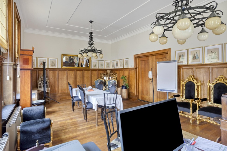 KantoorruimteaanRaadhuisplein 9<br/> inHeeswijk