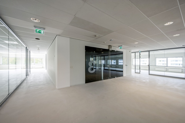 KantoorruimteaanStationsplein-ZW 981<br/> inSchiphol KantoorruimteaanStationsplein-ZW 981<br/> inSchiphol