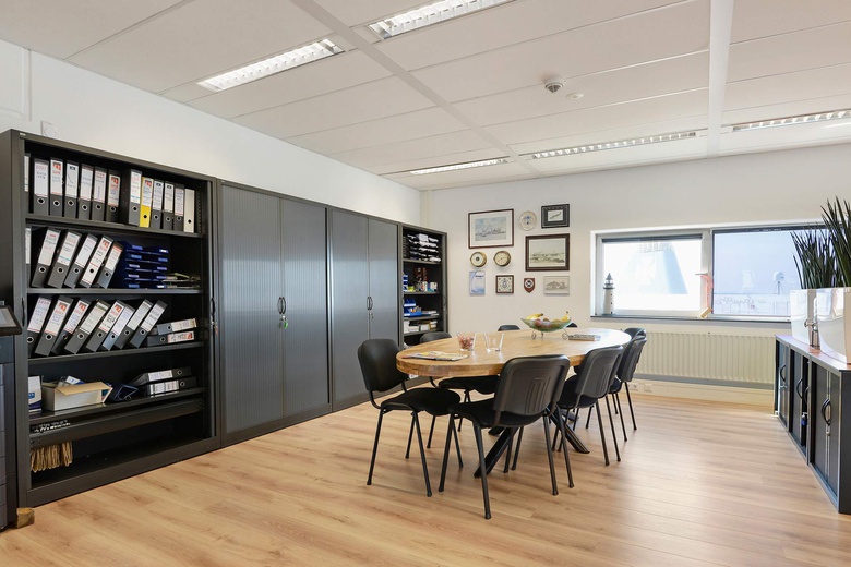 KantoorruimteaanSluisplein 33<br/> inIJmuiden KantoorruimteaanSluisplein 33<br/> inIJmuiden