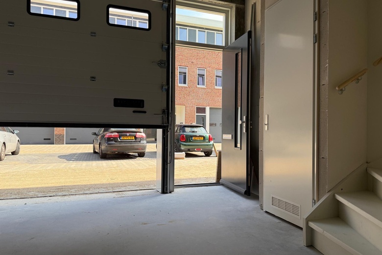 BedrijfsruimteaanNijverheidslaan 6 S<br/> inWeesp