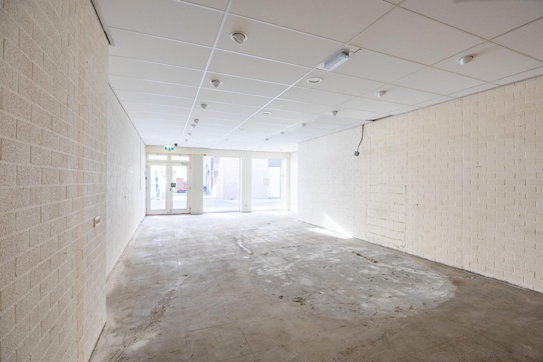WinkelruimteaanSchoolstraat 7<br/> inVenray WinkelruimteaanSchoolstraat 7<br/> inVenray