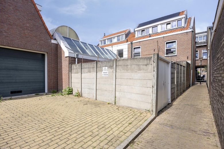 BedrijfsruimteaanHerenstraat 138 A<br/> inVoorburg